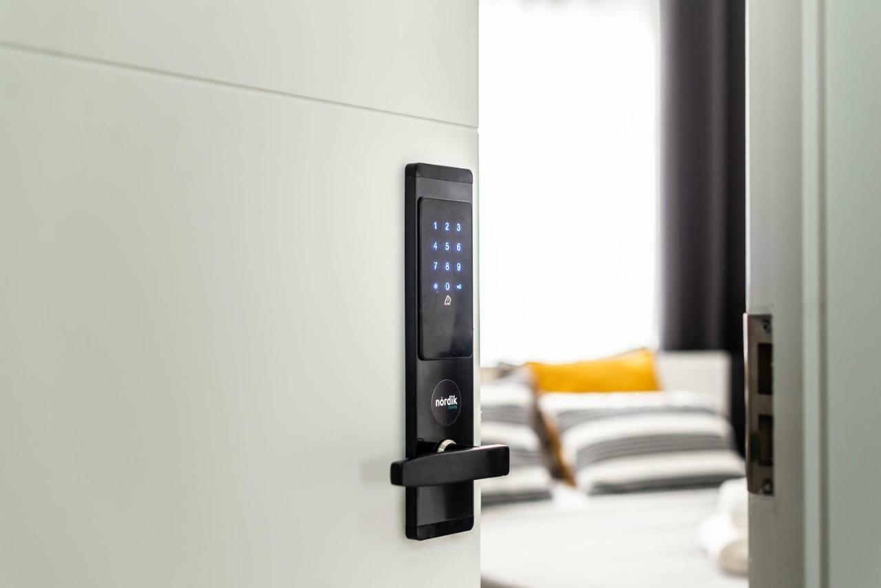 Nordik Rooms Urban - Trinidad "Copenhague" Malaga Ngoại thất bức ảnh